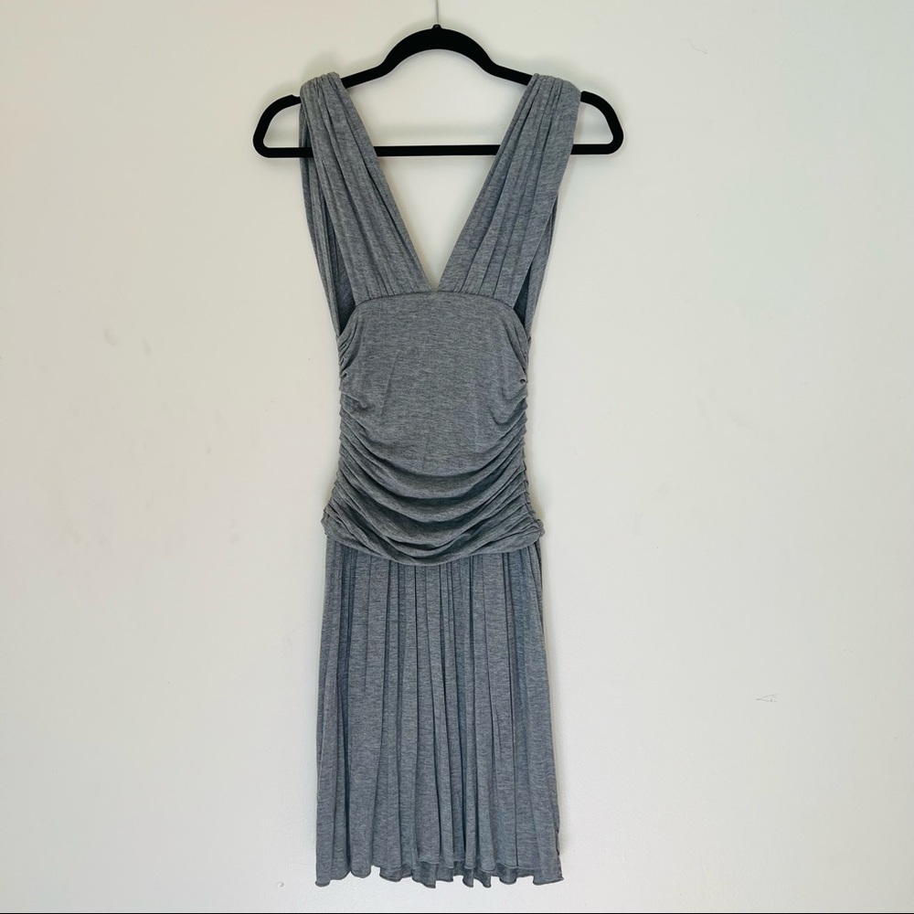 LINQ Los Angeles Ruched Dress Deep V-neck Gray - Picture 5 of 8